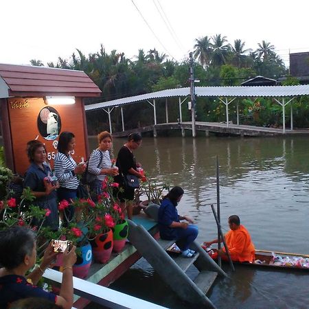 NR Homestay Amphawa Luaran gambar