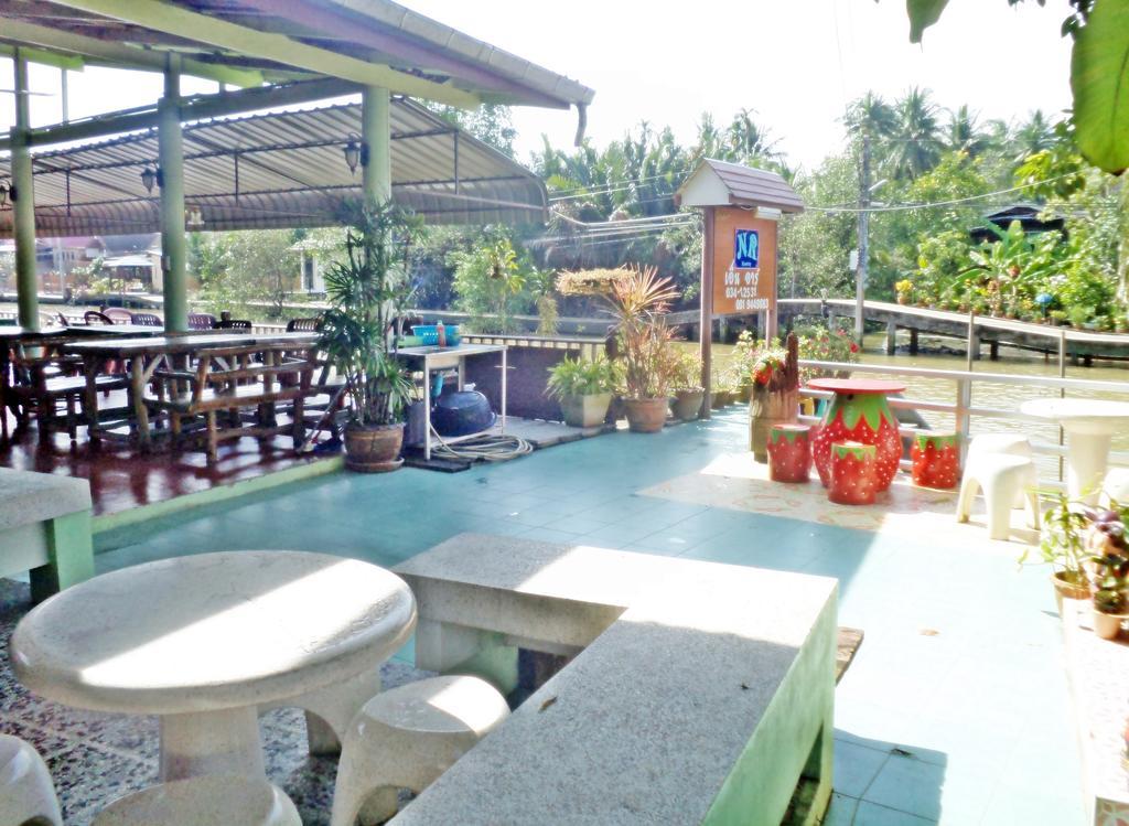NR Homestay Amphawa Bilik gambar