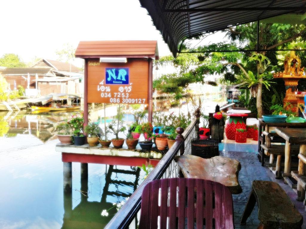 NR Homestay Amphawa Bilik gambar
