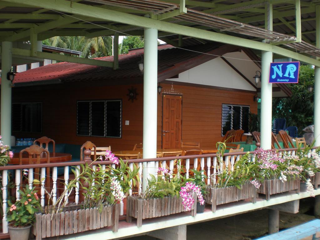 NR Homestay Amphawa Bilik gambar