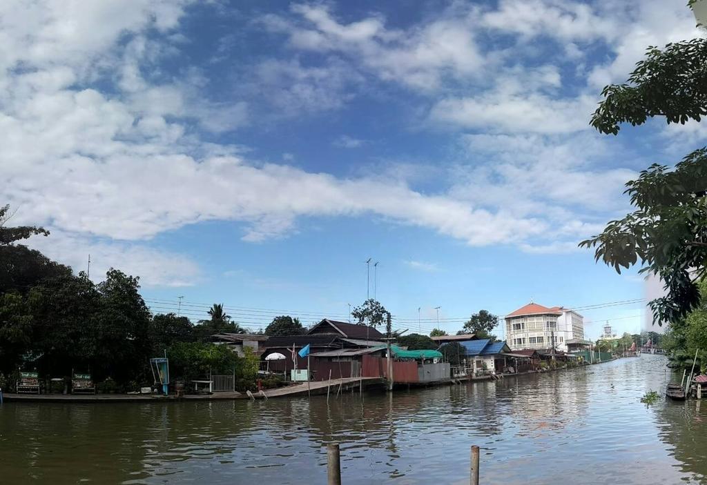 NR Homestay Amphawa Luaran gambar