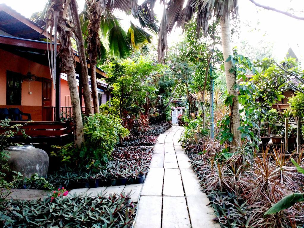 NR Homestay Amphawa Luaran gambar