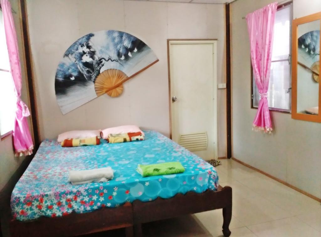 NR Homestay Amphawa Luaran gambar